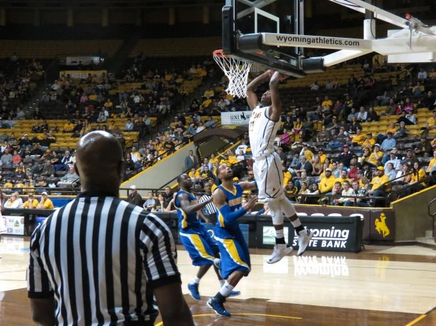 Wyoming Cowboy basketball Derek Cooke, Jr.