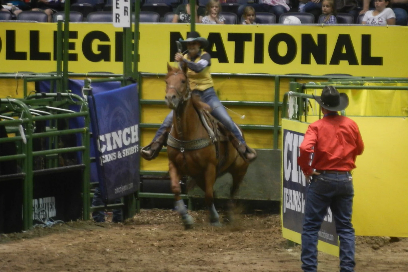 Amelia Anderson, UW rodeo, CNFR, 2017